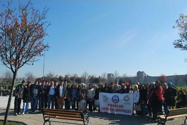 Gençlik Merkezi'nden İstanbul Gezisi