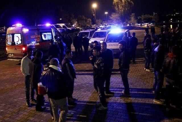 Adana’da Kaza Yapan 2 Otomobil Takla Atarak Nehir Kıyısına Uçtu: 5 Yaralı