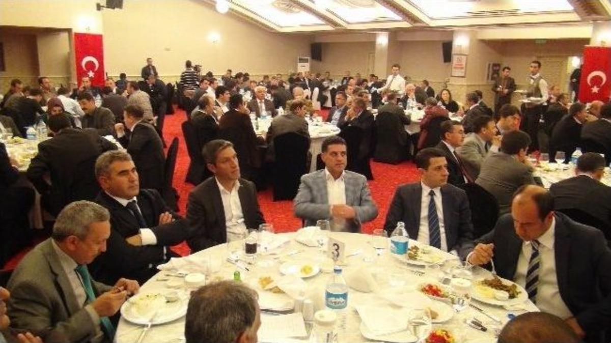 Bakan Işık Ve Eker Sanayici Ve İş Adamları Toplantısına Katıldı