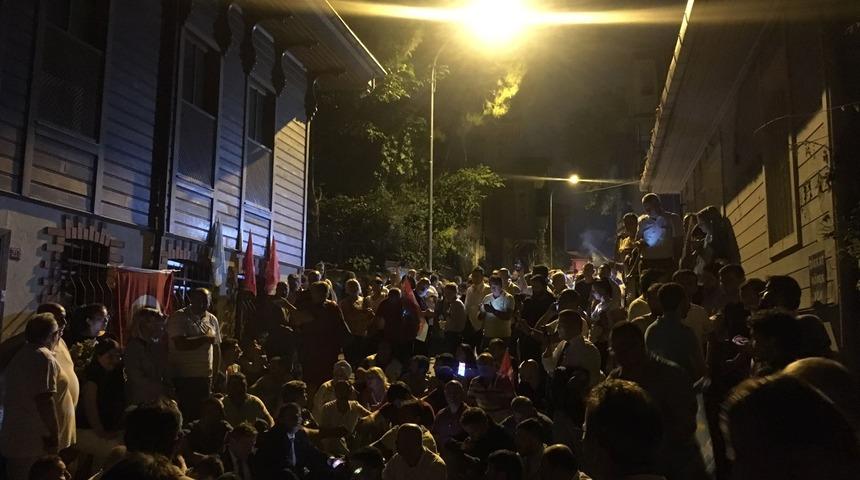 İYİ Partililerden Meral Akşener nöbeti