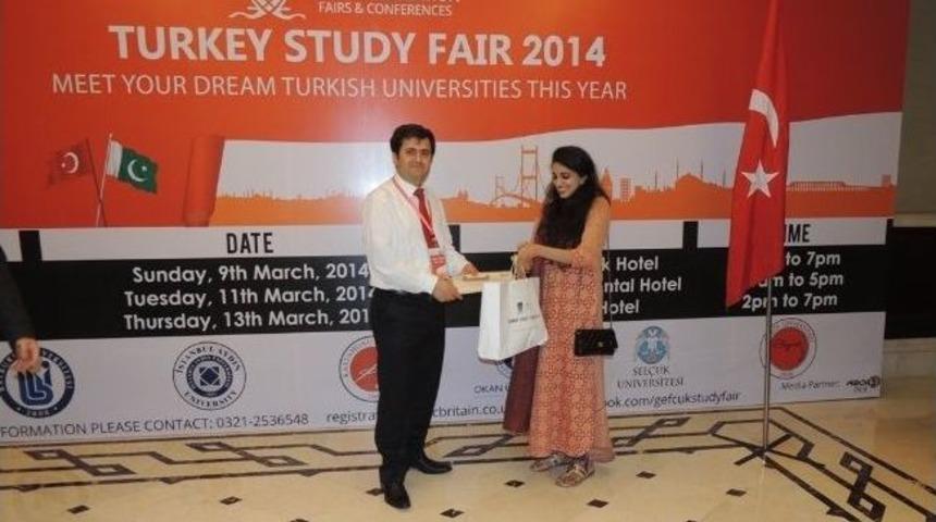 Bayburt &Uuml;niversitesi Yurtdışı Uluslararası Eğitim Fuarında