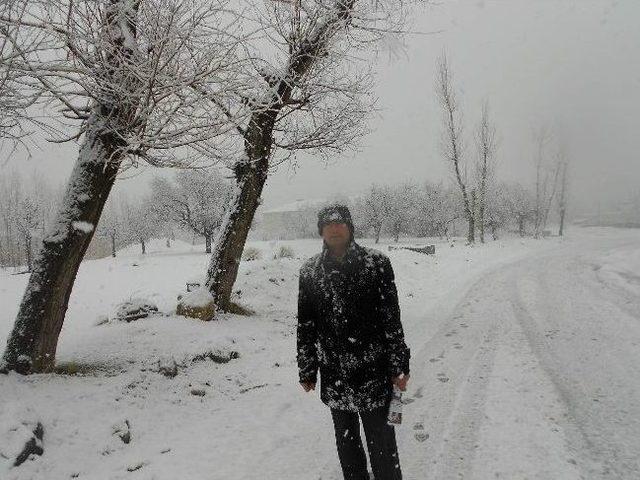 Adilcevaz&rsquo;da Kar Yağışı 1