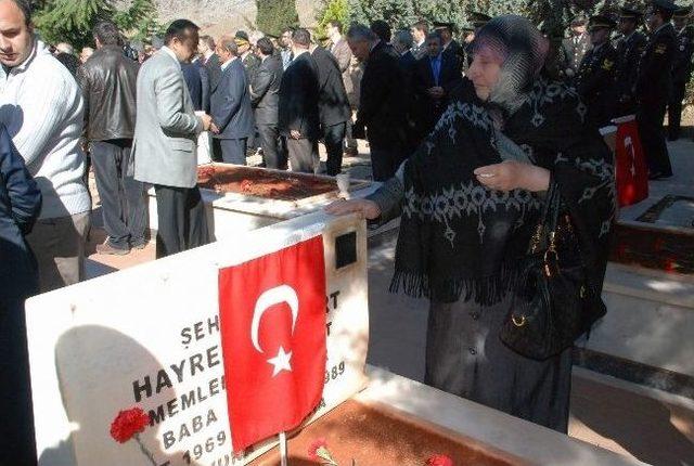 Şehit Annesinin Gözyaşları 2