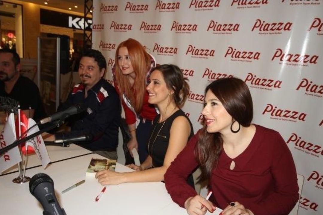 &ldquo;sensiz &Ouml;l&uuml;md&uuml;r Aşk&rdquo; Kahramanmaraş Piazza&rsquo;da Tanıtıldı