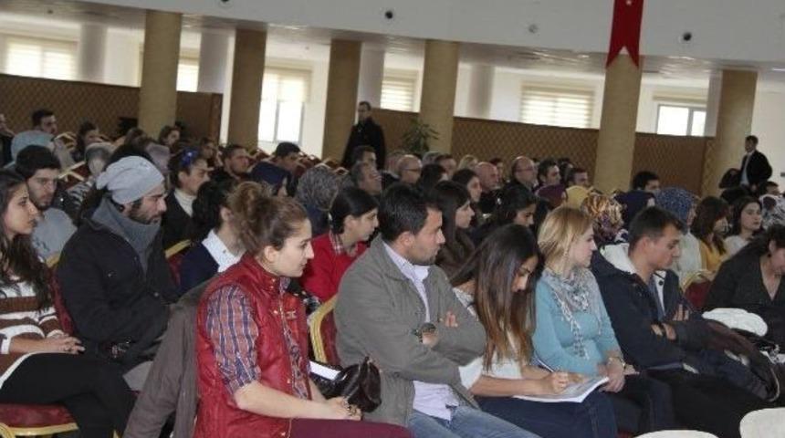 &lsquo;mevlana&rsquo;nın D&uuml;ş&uuml;ncesinde İnsan&rsquo; Konulu Seminer
