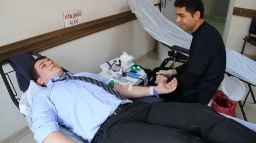 Mahkeme Salonunda Kan Bağışı