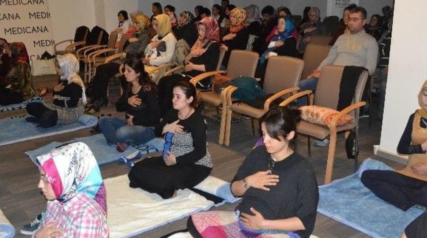 Gebelik Okulu&rsquo;nda Nefes Terapisi Ve Yoga