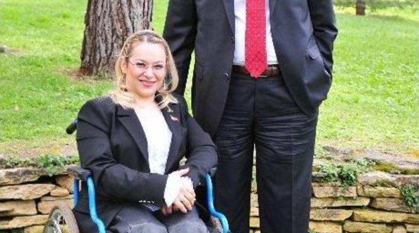 Bal&ccedil;ova'nın Kardeleni İle Engelleri Birlikte Aşacaklar