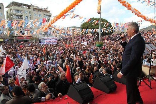 Binali Yıldırım Bergama'dan Müjde Verdi!