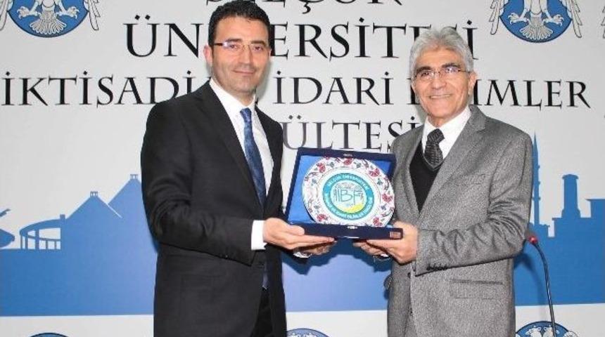 T&uuml;rkiye Ekonomi Kurumu Başkanı Sel&ccedil;uk&rsquo;ta