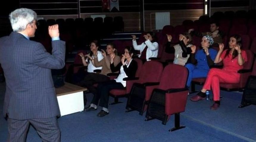 Sağlık Personeline İşaret Dili Eğitimi