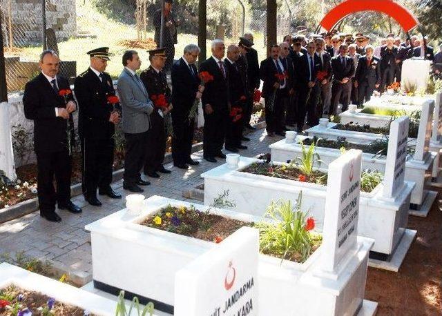 Şehit Yakınlarına Devlet &Ouml;v&uuml;n&ccedil; Madalyası 1