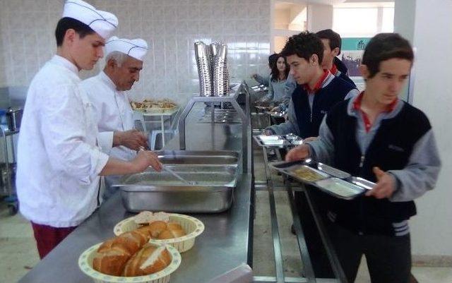 &Ouml;ğrencilere &Ccedil;anakkale Men&uuml;s&uuml; 1