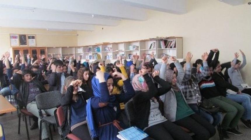 Sınav Kaygısı Ve Başa &Ccedil;ıkma Yolları Eğitimi Verildi