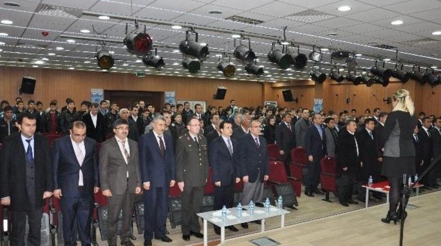 Derik'te 18 Mart Şehitleri Anma Ve &Ccedil;anakkale Deniz Zaferi T&ouml;reni D&uuml;zenlendi