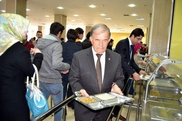 "bu Men&uuml;den Tatmayana Bug&uuml;nk&uuml; Yemek Haram Olsun" 3