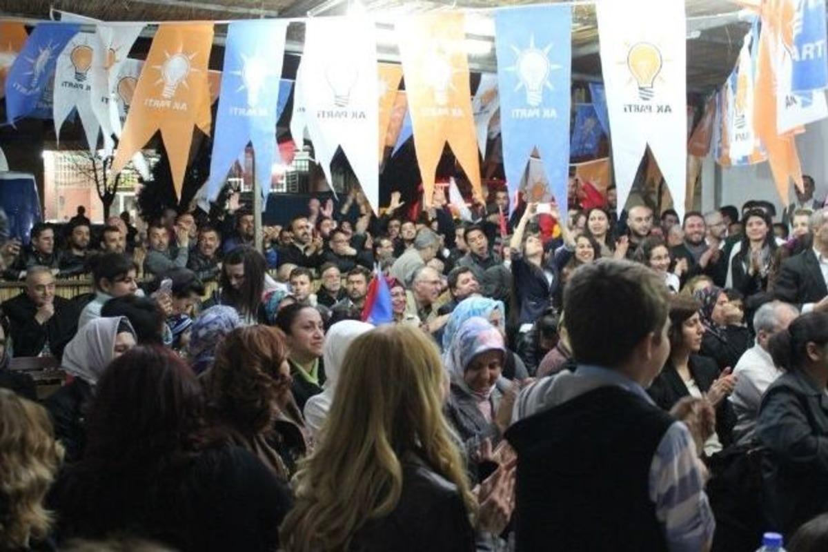 Pekg&uuml;zel: &ldquo;g&ouml;n&uuml;lden G&ouml;n&uuml;le Giden Yolları İnşa Edeceğiz&rdquo;