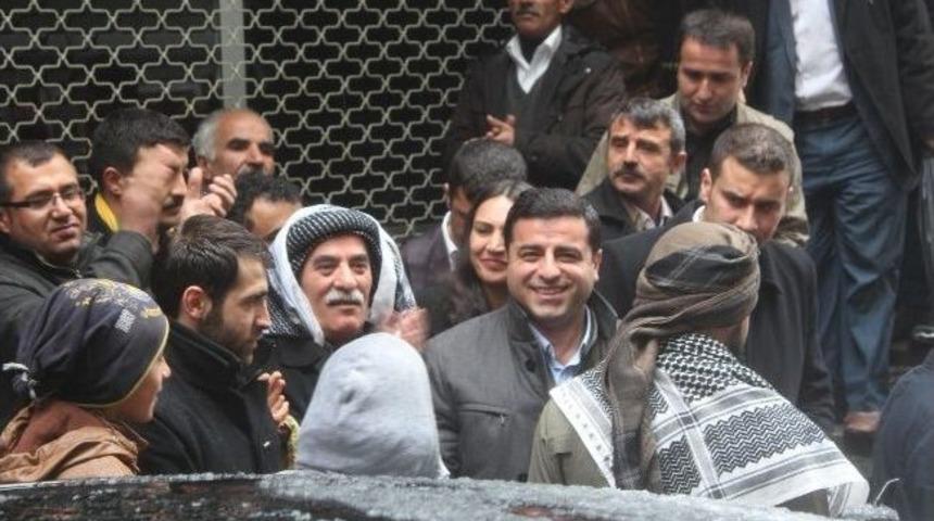 Bdp Eş Genel Başkanı Demirtaş Hakkari&rsquo;de