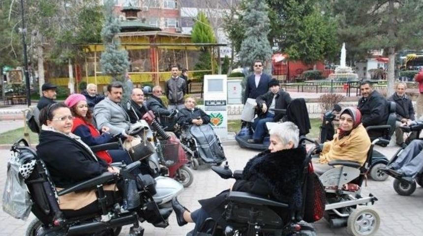 Şarj İstasyonları Engellileri Memnun Etti