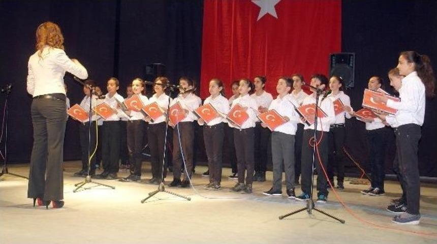 &Ccedil;anakkale Şehitleri Y&uuml;ksekova'da Anıldı