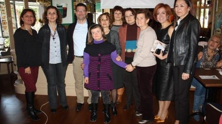 Zi&ccedil;ev Yararına Bir Araya Geldiler