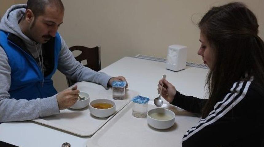 Hollandalı Gen&ccedil;lere &Ccedil;anakkale Men&uuml;s&uuml;