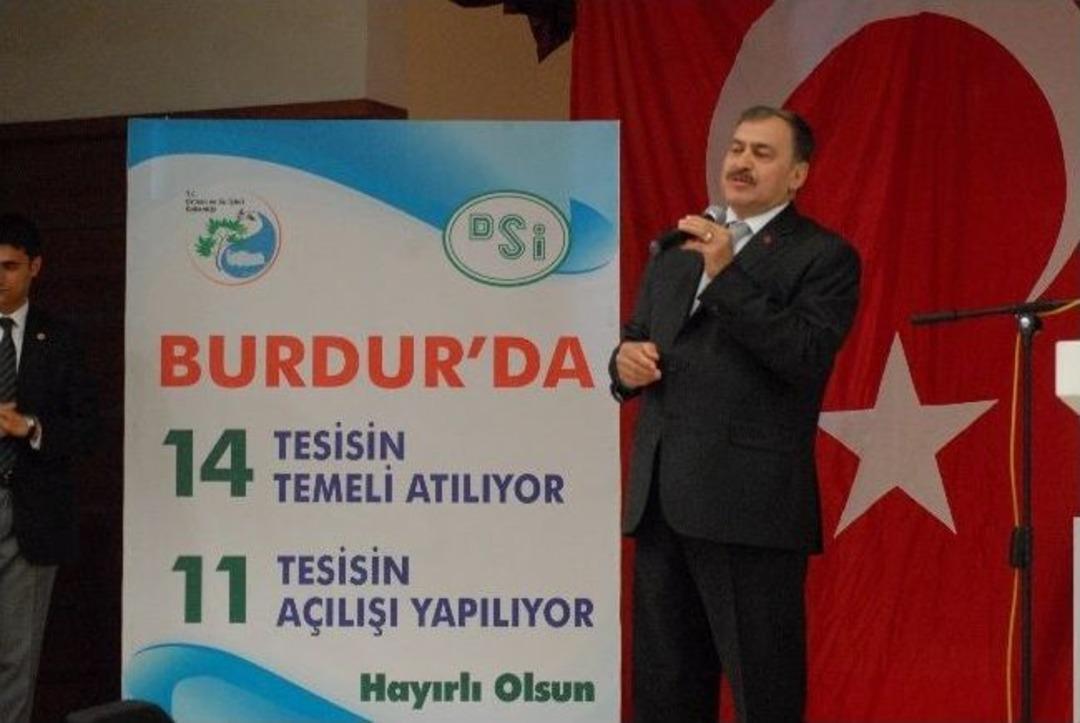 Eroğlu: "hi&ccedil;bir G&uuml;&ccedil; T&uuml;rkiye&rsquo;nin &Ouml;n&uuml;n&uuml; Kesemez"