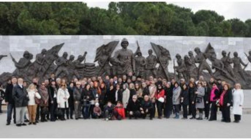 İto, &Ccedil;anakkale Şehitlerini Andı