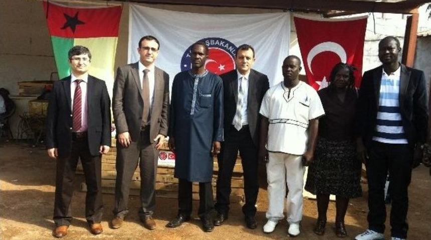 Gine&rsquo;de Bissau Belediyesi&rsquo;ne Ekipman Desteği