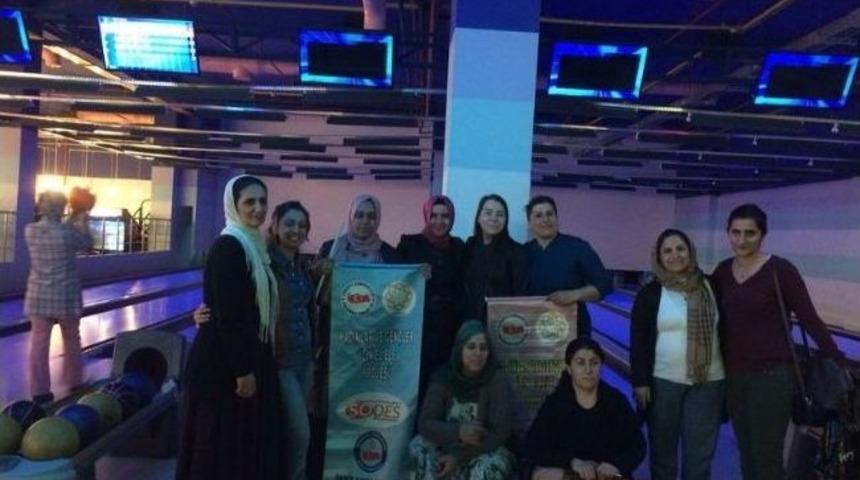 Derikli Kadın Kursiyerler Bovling Oynadı