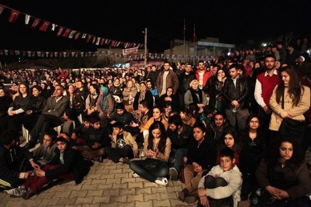 Bornovalılar Nevruz&rsquo;u &lsquo;kardeş T&uuml;rk&uuml;ler&rsquo; İle Kutladı