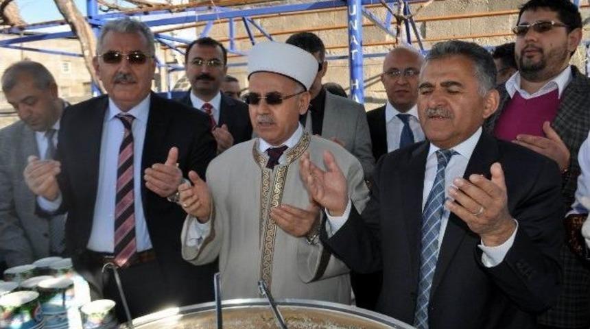 18 Mart &Ccedil;anakkale Zaferi&rsquo;nin 99. Yıld&ouml;n&uuml;m&uuml;