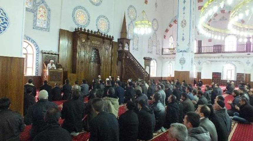 Van İl M&uuml;ft&uuml;l&uuml;ğ&uuml; 18 Mart Şehitler G&uuml;n&uuml; M&uuml;nasebetiyle, Mevlid-i Şerif Programı D&uuml;zenledi