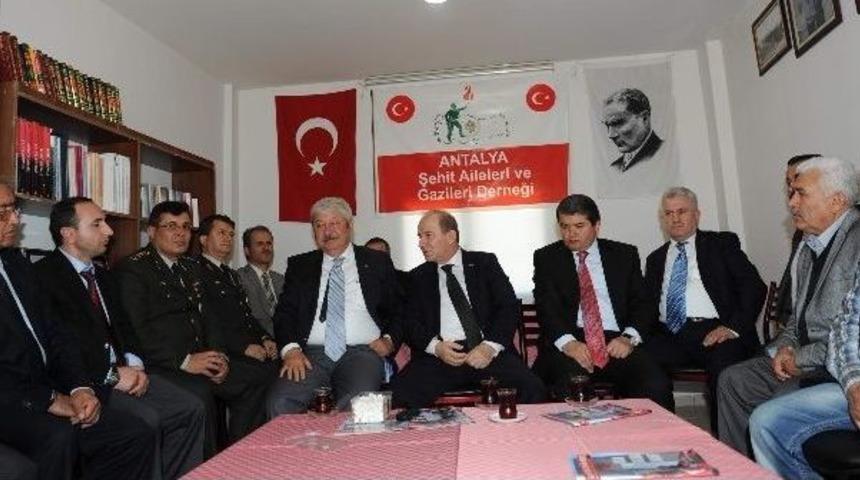 Başkan Akaydın Şehit Ailelerini Ziyaret Etti