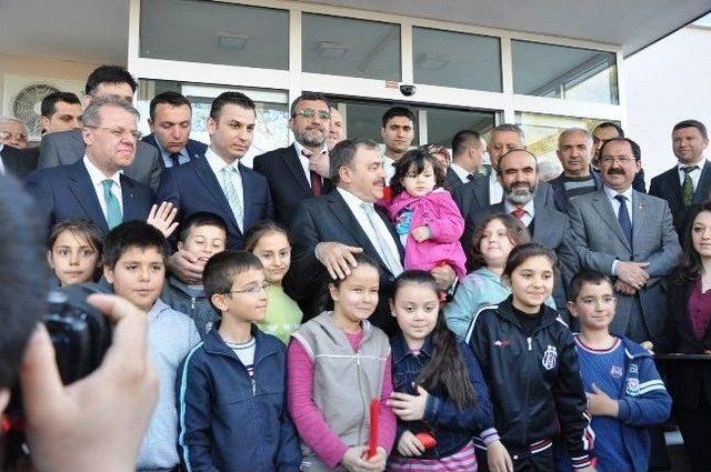 Bakan Eroğlu Dazkırı'da Devlet Hastanesi Açılış Törenine Katıldı