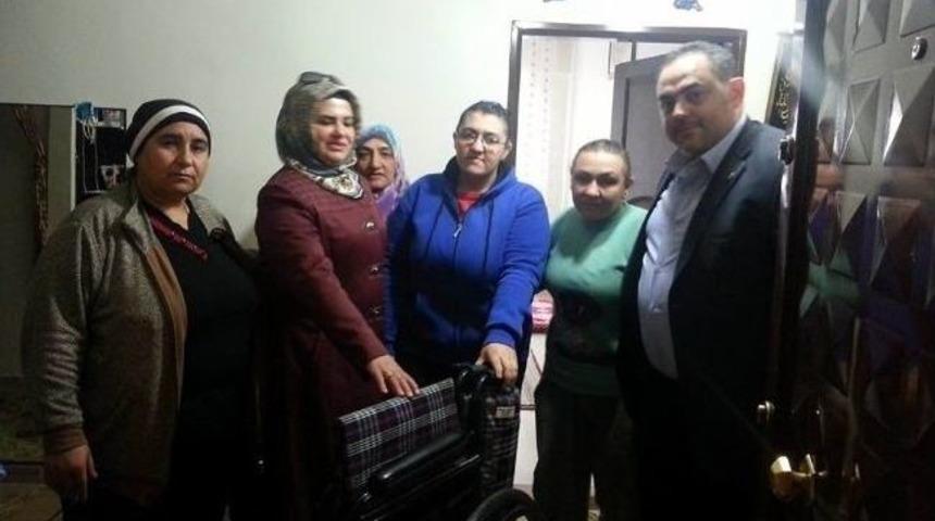 Seydaoğlu'nun Eşi Engellilere Yardımlarını S&uuml;rd&uuml;r&uuml;yor