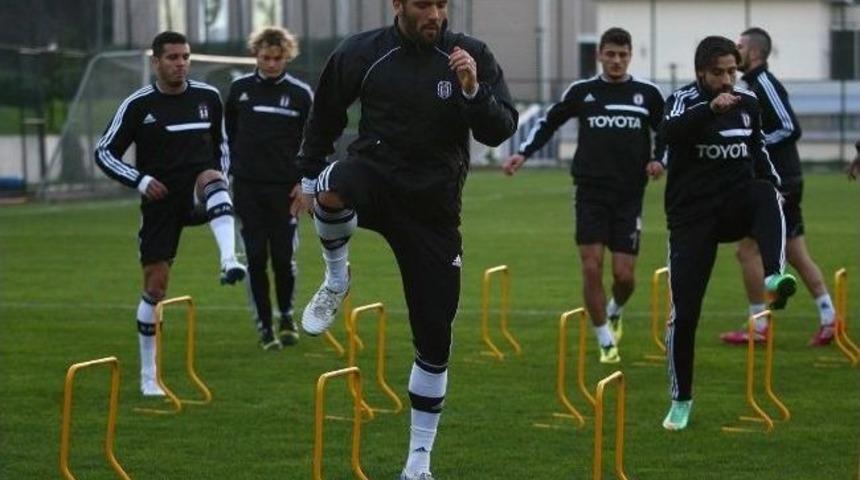 Beşiktaş, Akhisar Belediyespor Ma&ccedil;ı Hazırlıklarını S&uuml;rd&uuml;rd&uuml;