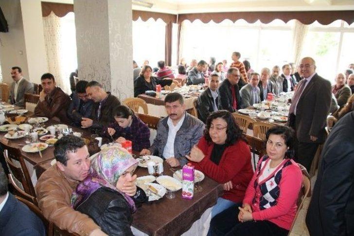 Ak Partili Savaş Ve Acar, Memurlardan Destek İstedi G2