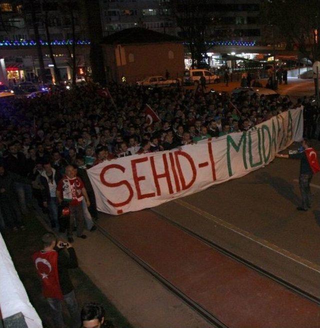 Bursasporlu Taraftarlar Çanakkale Şehitleri İçin Yürüdü 2