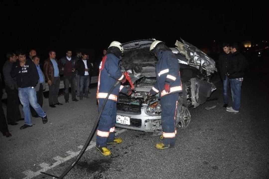 Esenyurt'ta L&uuml;ks Otomobille &Ouml;l&uuml;m&uuml;ne S&uuml;rat