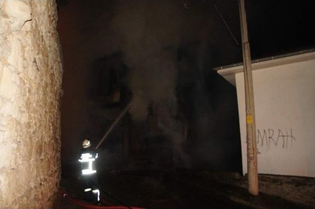 Kastamonu&rsquo;da 3 Katlı Tarihi Ev Yandı