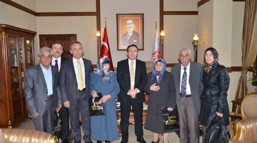 Huzurevi Sakinleri Vali Akdemir&rsquo;i Ziyaret Etti