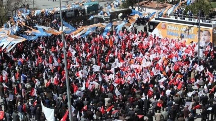 Ak Parti Yahyalı'da Miting D&uuml;zenledi