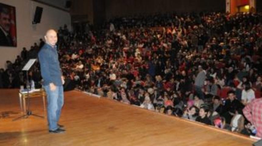 Kahraman Tazeoğlu Erzurum&rsquo;a Geliyor