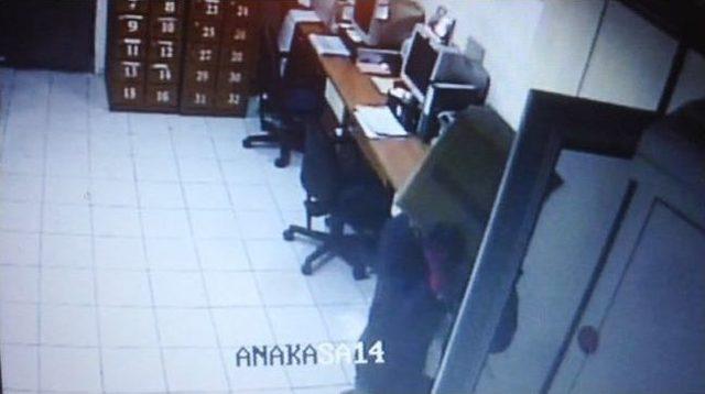 Kafasına Kutu Geçiren Hırsızlar Yakalanmaktan Kurtulamadı 1