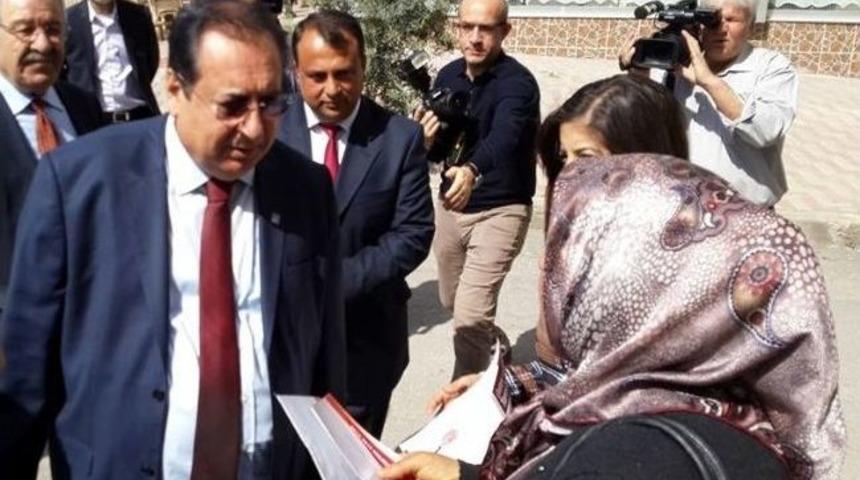 Başkan &Ouml;zcan Toroslar&rsquo;da Destek İstedi