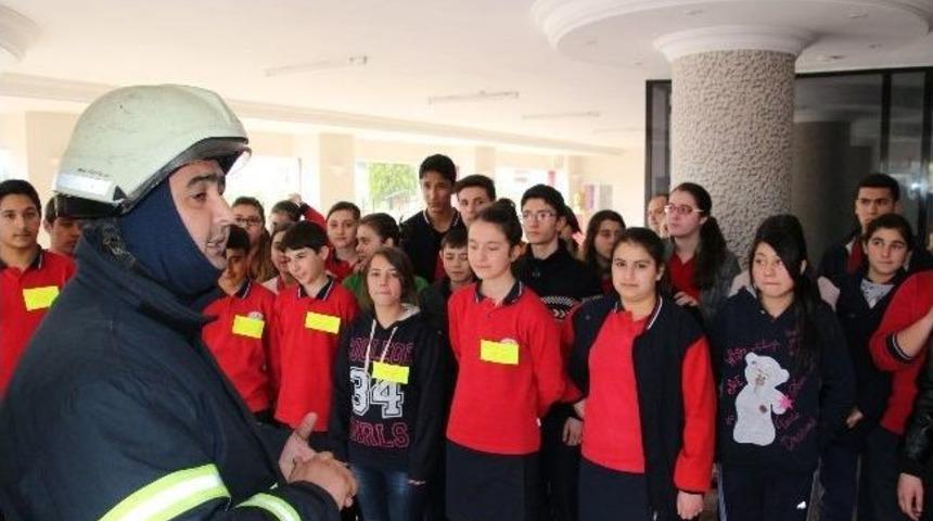 Sağlık Personeli Olacak &Ouml;ğrencilere Yangın Eğitimi