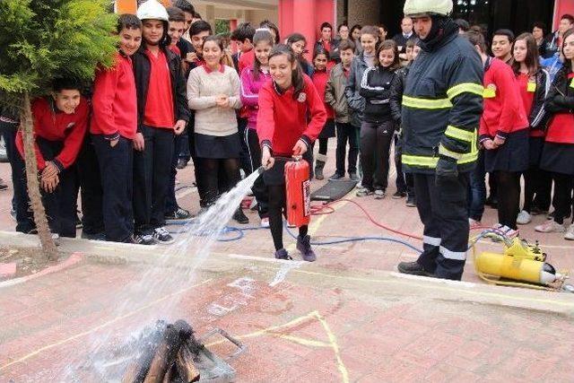 Sağlık Personeli Olacak Öğrencilere Yangın Eğitimi 1
