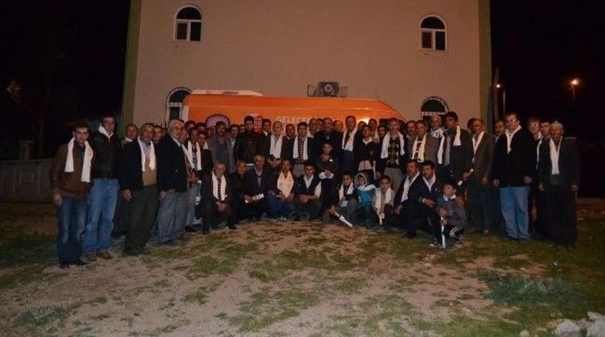 Aşkın Mahalleleri Karış Karış Geziyor