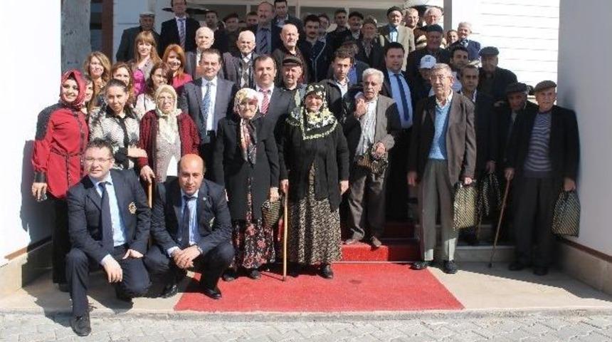 Edirne Huzurevi Sakinlerine Anlamlı Kahvaltı